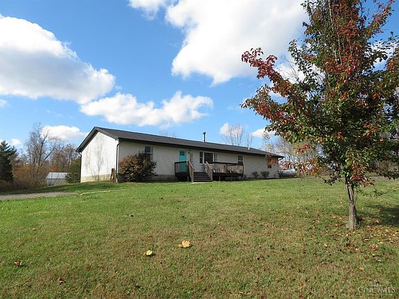 5th image of 10143 Rolling Hills Dr