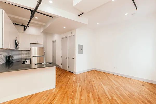 Rented by Nooklyn NYC LLC | media 33