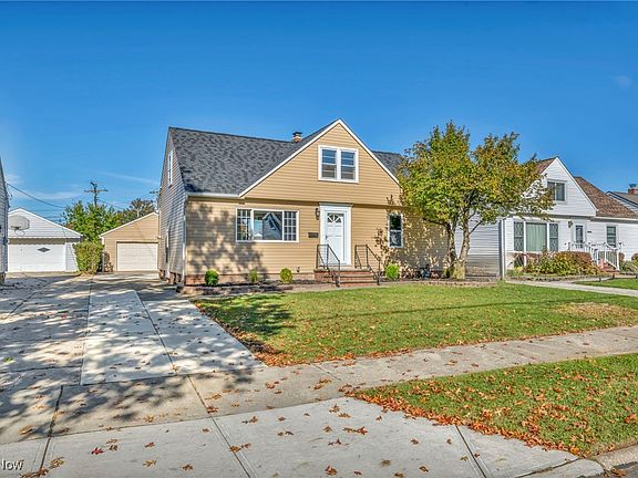 4th image of 29715 Green Dr