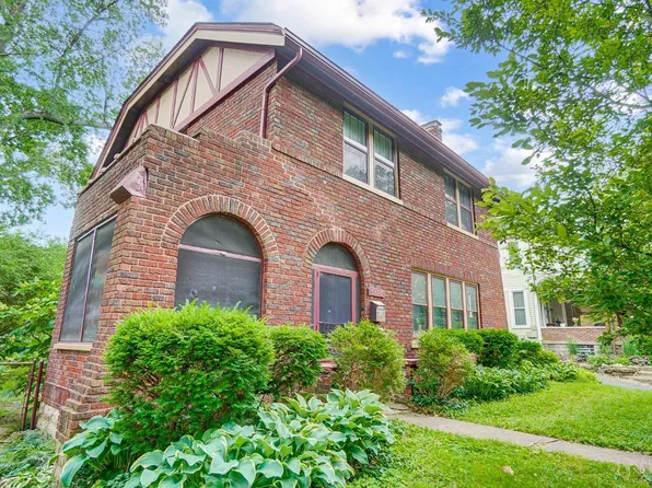 6118 Woodmont Ave, Cincinnati, OH 45213