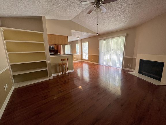 3rd image of 2120 El Paseo St APT 2702