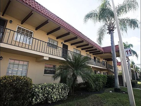 Building 11 apt 18