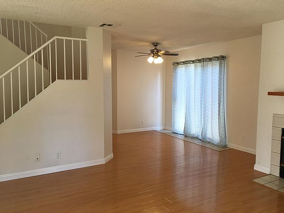 5th image of 14712 Olive St Unit 5