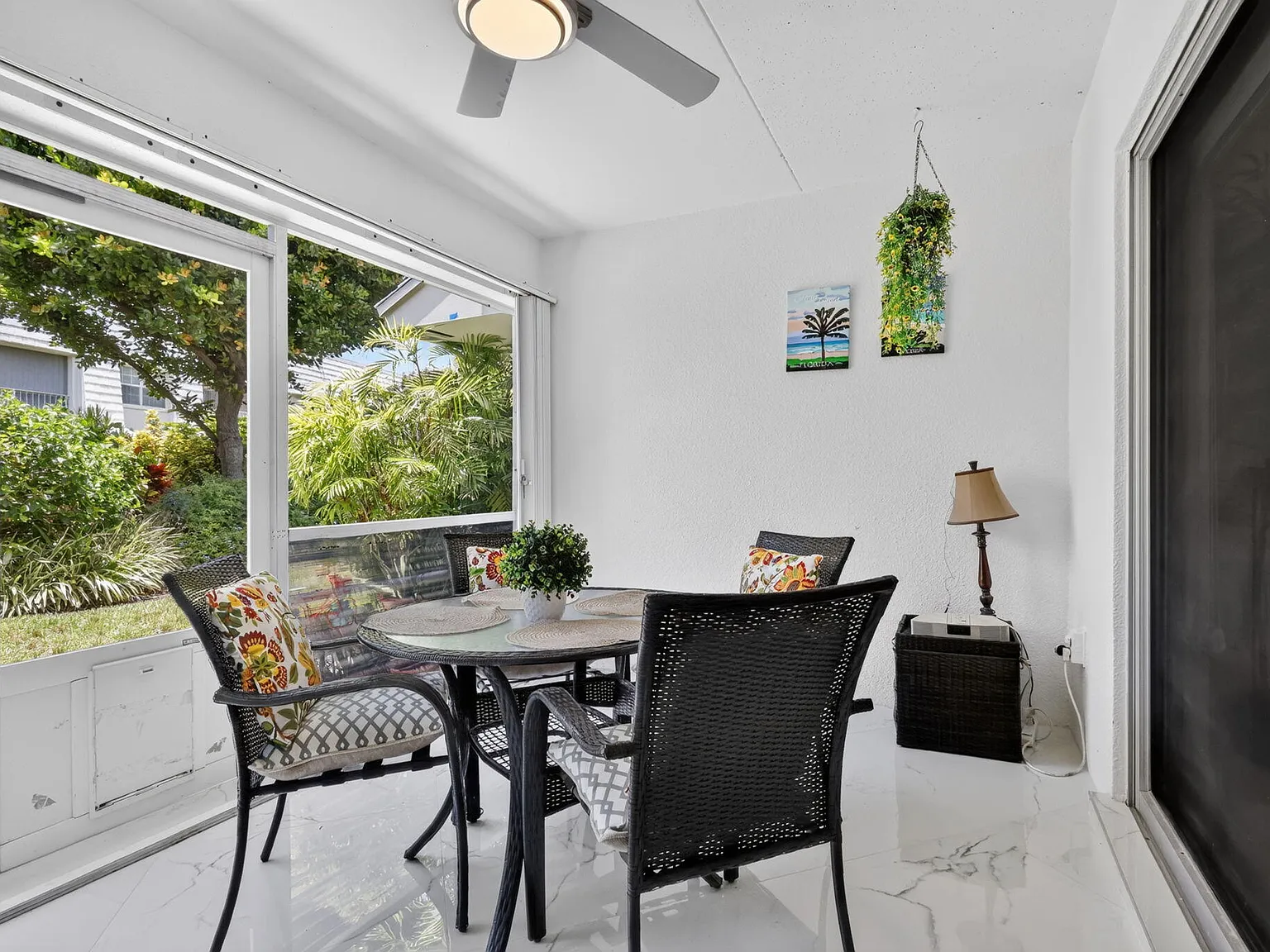 3 bed, 2.0 bath, 1490 sqft, $6,000 — Photo 4