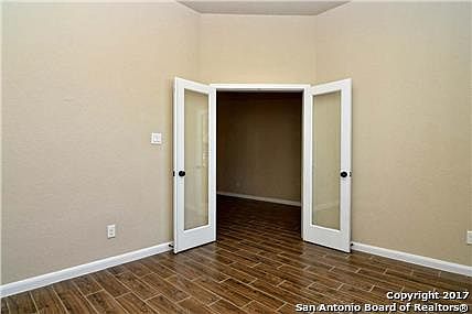 5th image of 21006 Capri Oaks