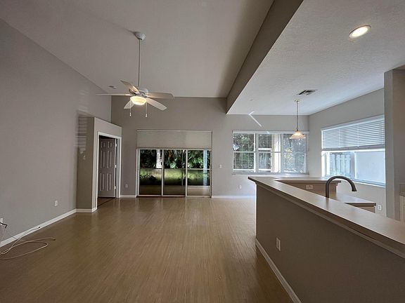 3rd image of 13608 Weyburne Drive