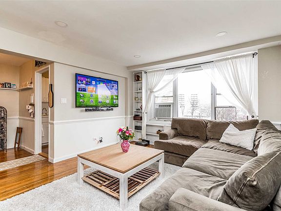 3rd image of 21140 18th Ave APT 3C