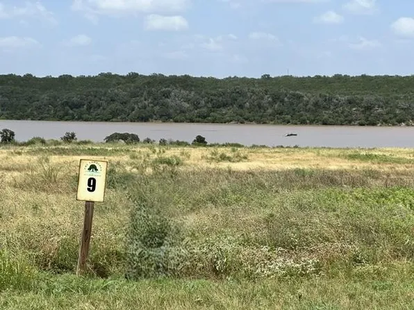 Westshore Ln, Spicewood, TX 78669