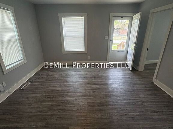 5th image of 1126 W Hamilton St