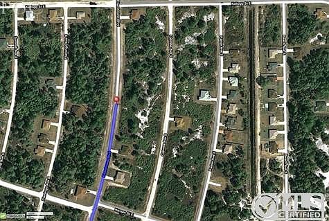 2nd image of 517 Eisenhower Blvd