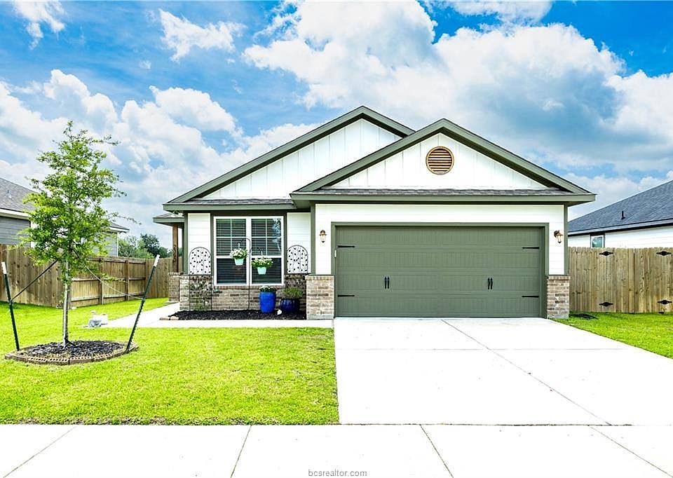 1st image of 2390 Lightfoot Ln