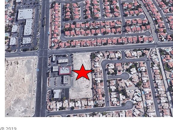 4th image of Valley Dr