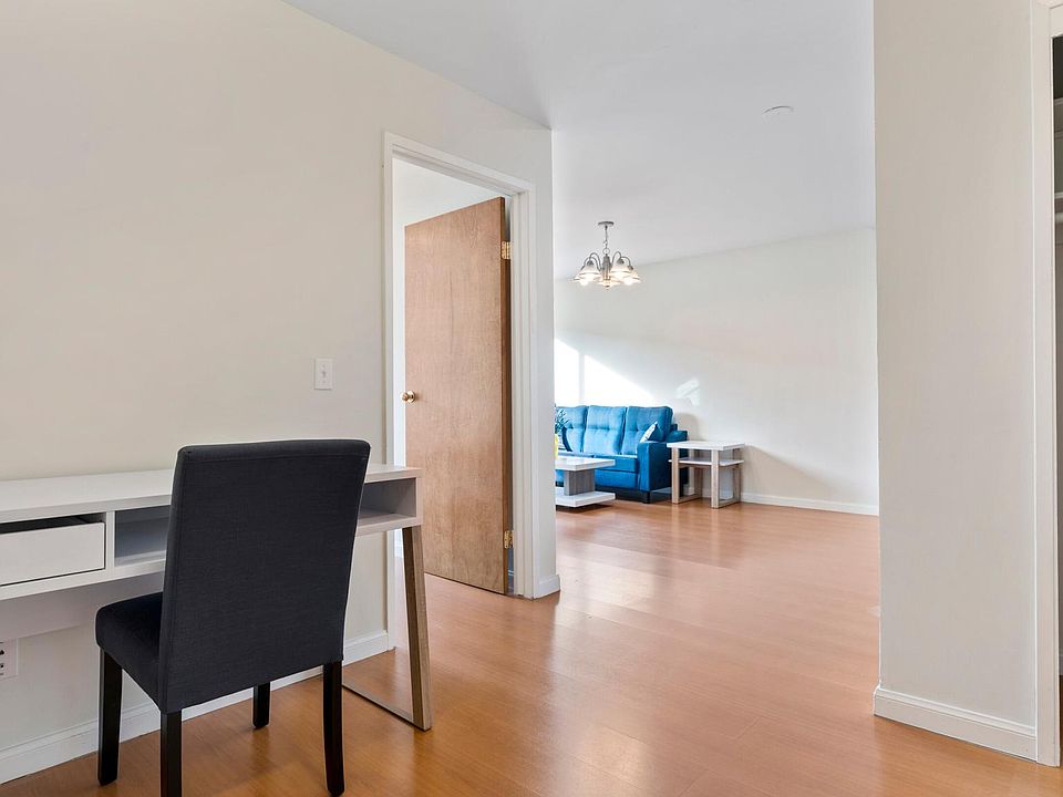 1st image of 266 21st Ave APT 302