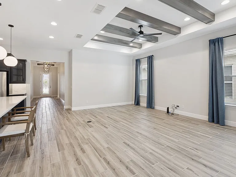 7790 Four Seasons Blvd — Photo 7