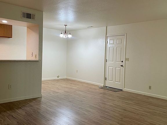 4th image of 2005 Fancy Oaks Dr #A
