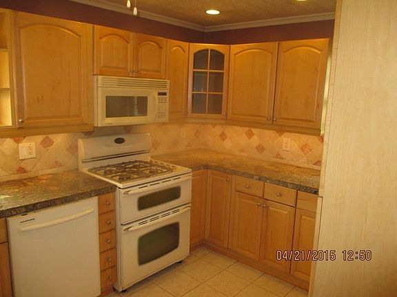 4th image of 1613 Hartford Dr
