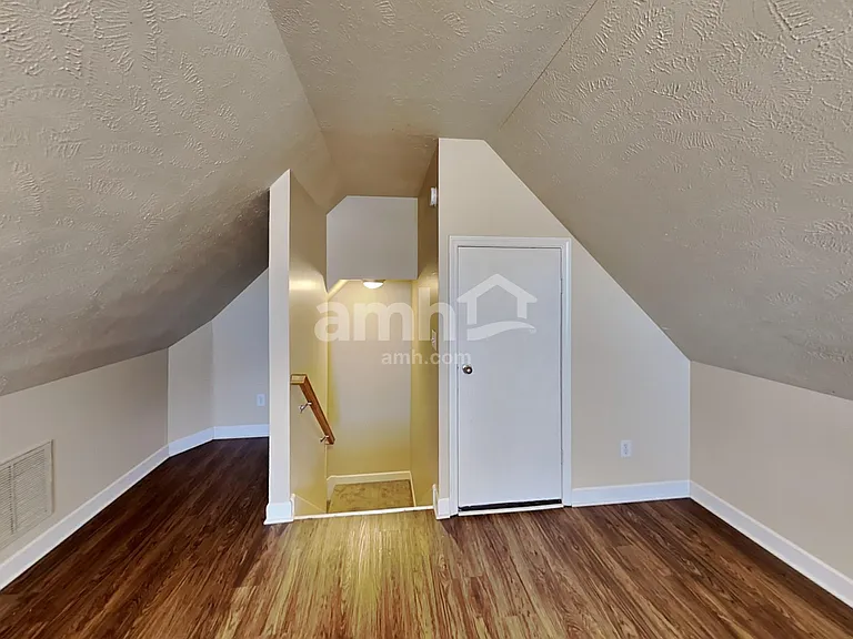 5031 Jillson Ct — Photo 19