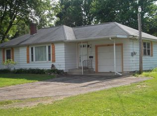 392 13th St, Plainwell, MI