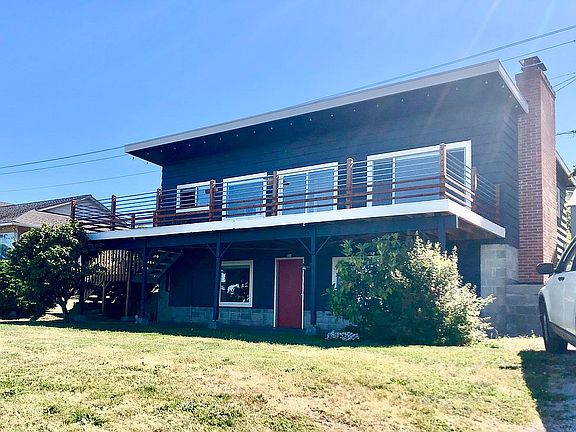 Mid-century House For Rent
