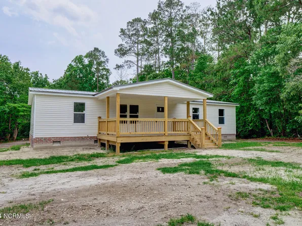 137 Pond View Circle, Hampstead, NC 28443