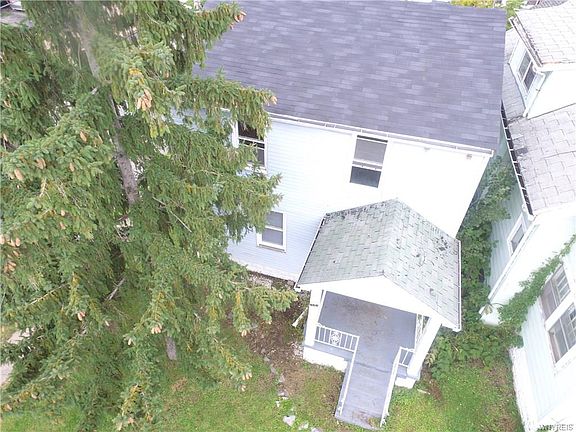 3rd image of 966 Northland Ave
