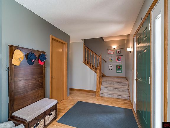 4th image of 408 Pebble Ct