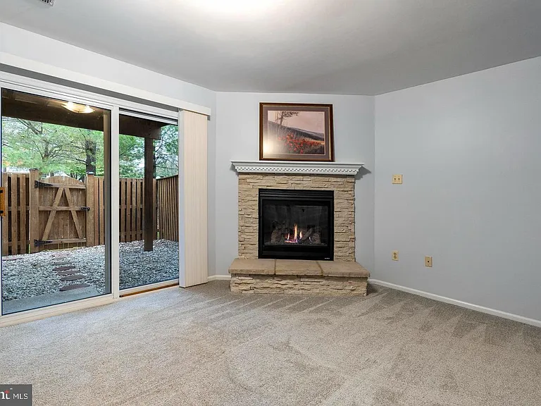 8415 Gold Sunset Way — Photo 4