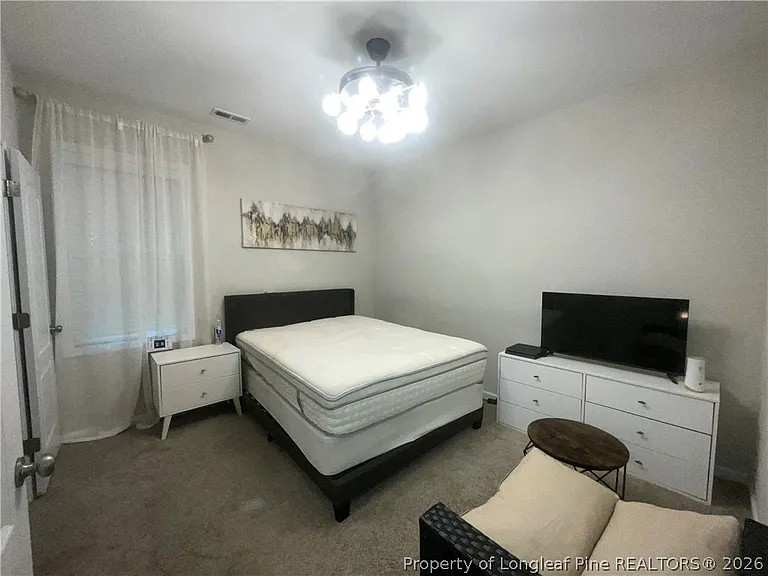 134 Chatfield Dr — Photo 8