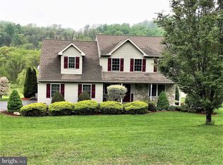 93 Terrace Rd, Boyertown, PA 19512