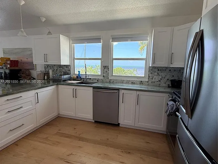 172 Valois Blvd — Photo 19