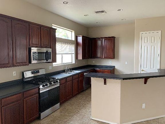 5th image of 9802 W Las Palmaritas Dr