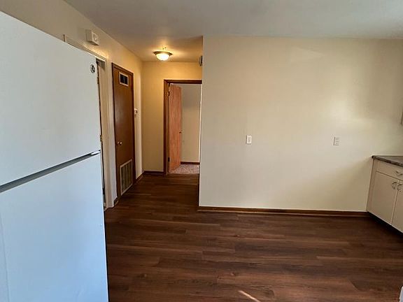 2nd image of 801 Market St #4