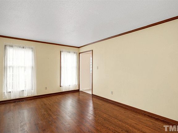 2nd image of 915 Cedar Fork Trl