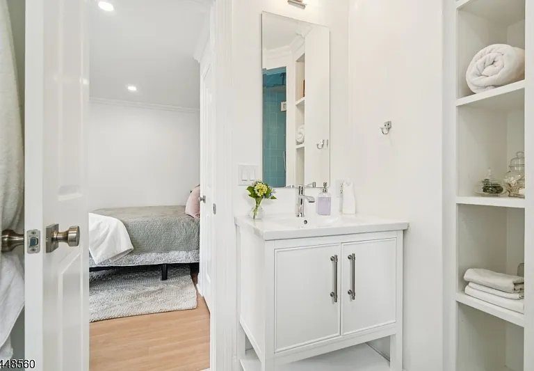 20 Mine Ave — Photo 13