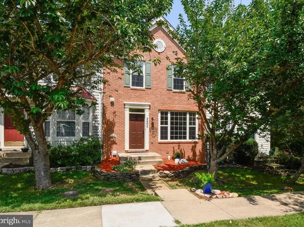 3802 Koval Ln, Woodbridge, VA 22192