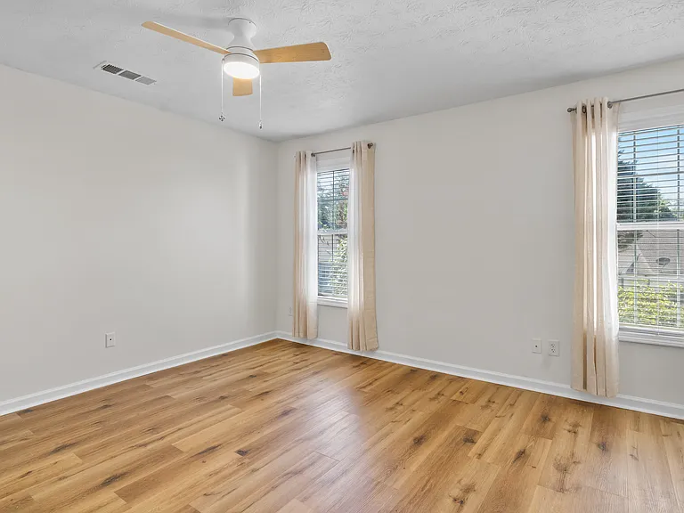 4140 Wildridge Dr — Photo 16