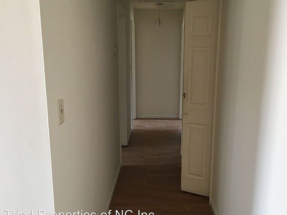 3rd image of 1100 Julian St