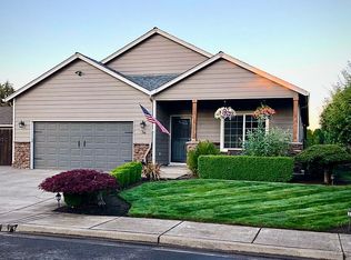 54 Village Dr, Creswell, OR 97426