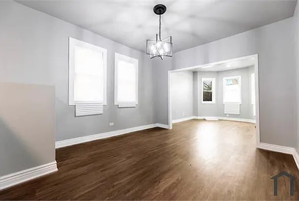 7917 S Ellis Ave — Photo 3