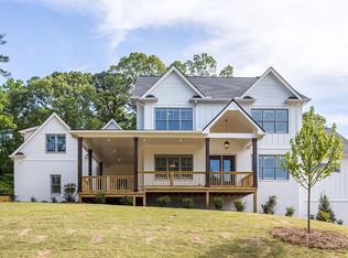 5181 Lakesprings Dr, Dunwoody, GA 30338