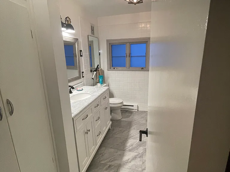 1010 S Maple St — Photo 9