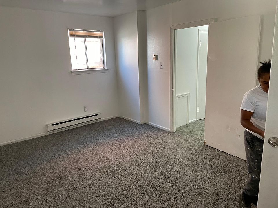 2nd image of 142 Jones Dr APT A