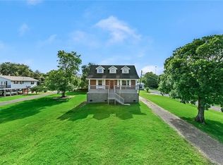 2965 Privateer Blvd, Barataria, LA 70036