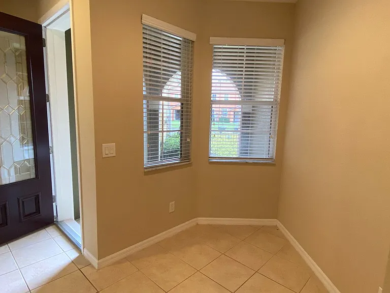 208 Canterbury Bell Dr — Photo 10