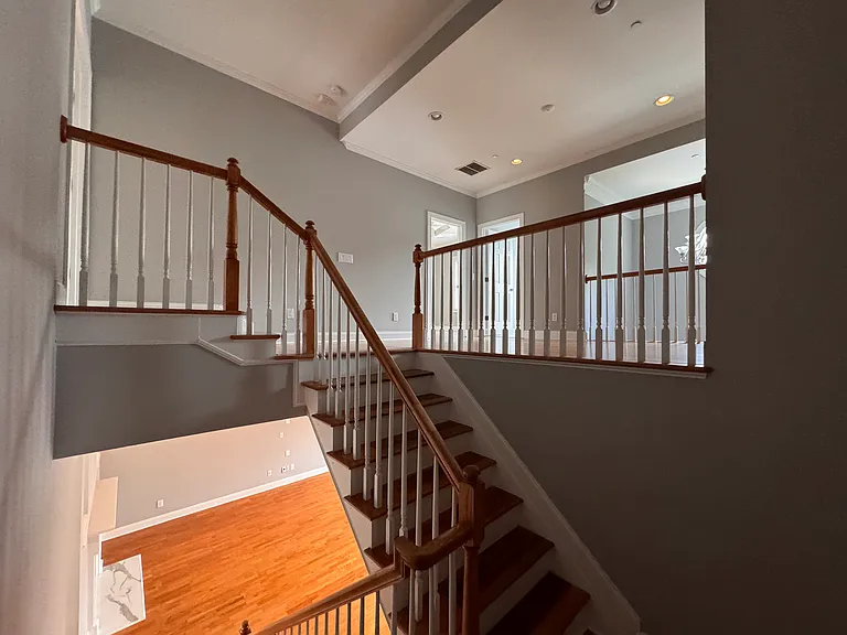 1454 Montclair Ct — Photo 15