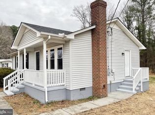 2010 Lake Rd, Lottsburg, VA 22511