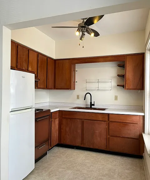 52 Indiana Ave #2 — Photo 8