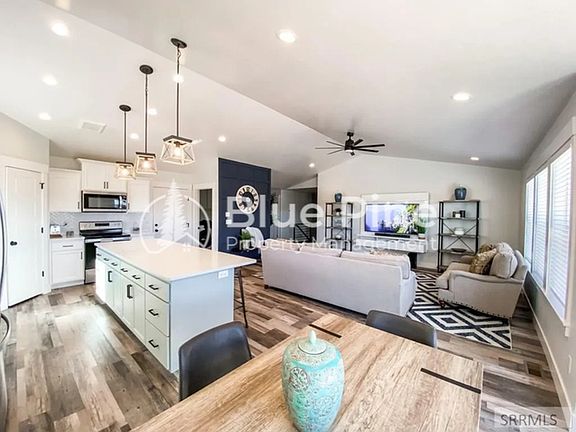 5th image of 6389 Maggie Dr