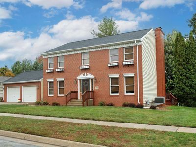 1608 Hillside Ave, Waverly, IA, 50677