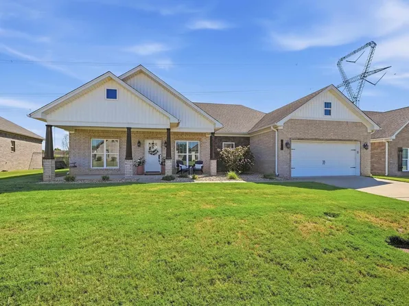 150 Grey Fox Dr, Conway, AR 72034